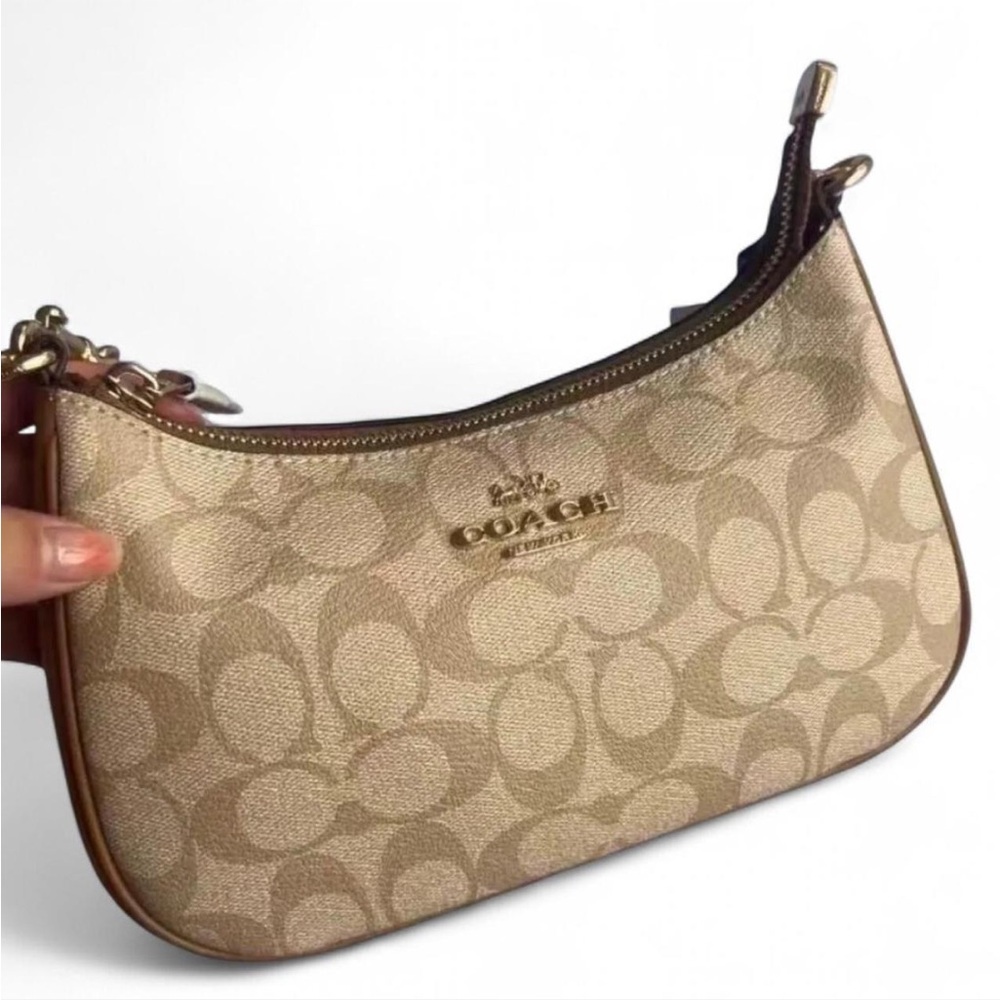 Coach Teri Shoulder Bag- Cream/Khaki
